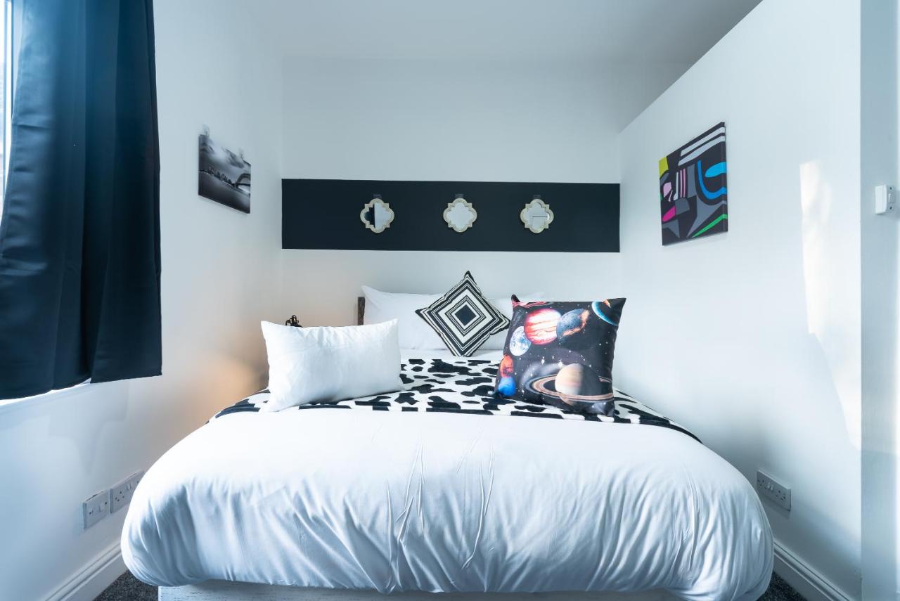 Jesouth Homey 5 Bedrooms 9 Beds - Contractors - Leisure - Central Location - Chambres d'hôtes Kingston-upon-Hull