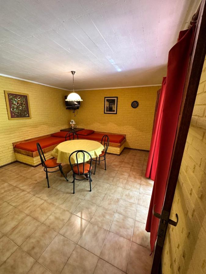 One-Bedroom Cottage