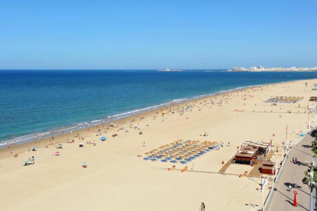 B&B Cádiz - Apartamento Candari Playa en Cadiz - Bed and Breakfast Cádiz