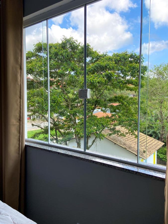 Dois quartos com varanda - super espaçoso - B&B