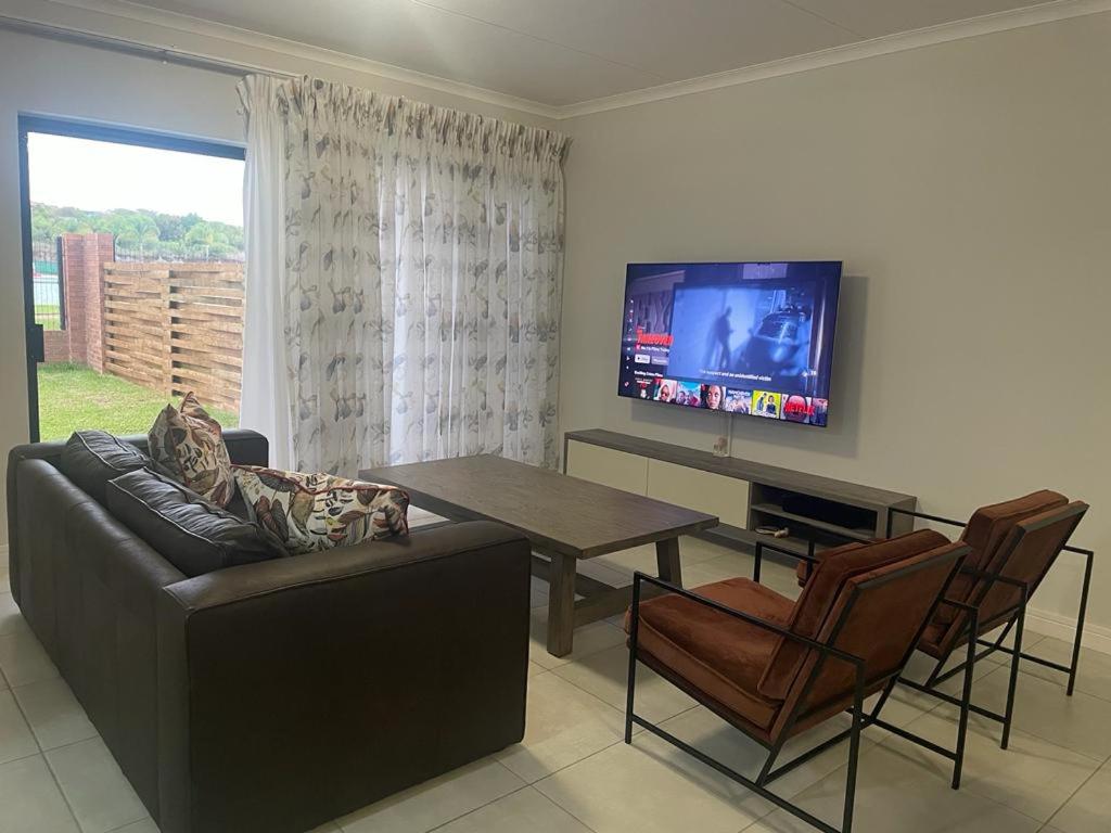 Blyde Beach Front Apartment Ground floor - B&B Pretoria