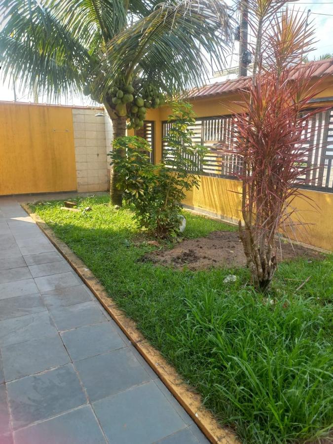 Casa pé na areia (50 mestros da praia) - B&B Peruíbe