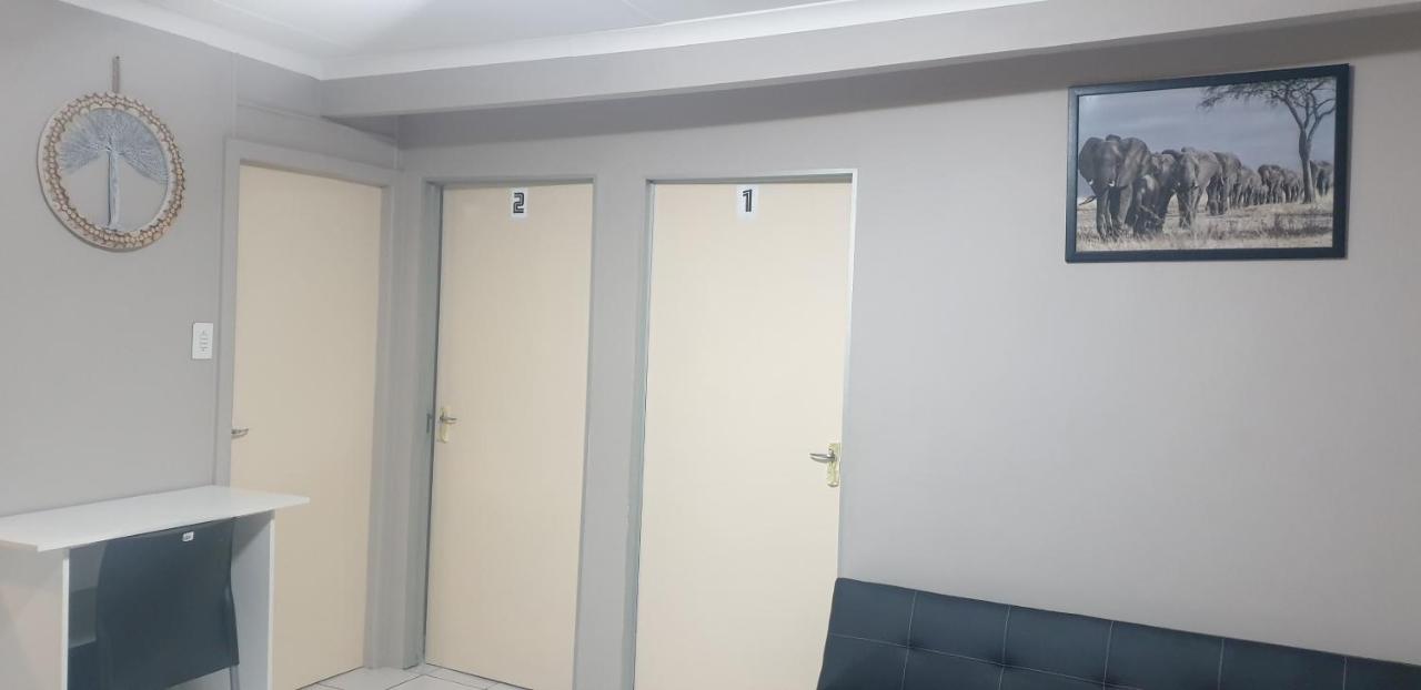 Georgina Self-Catering Flat - B&B George