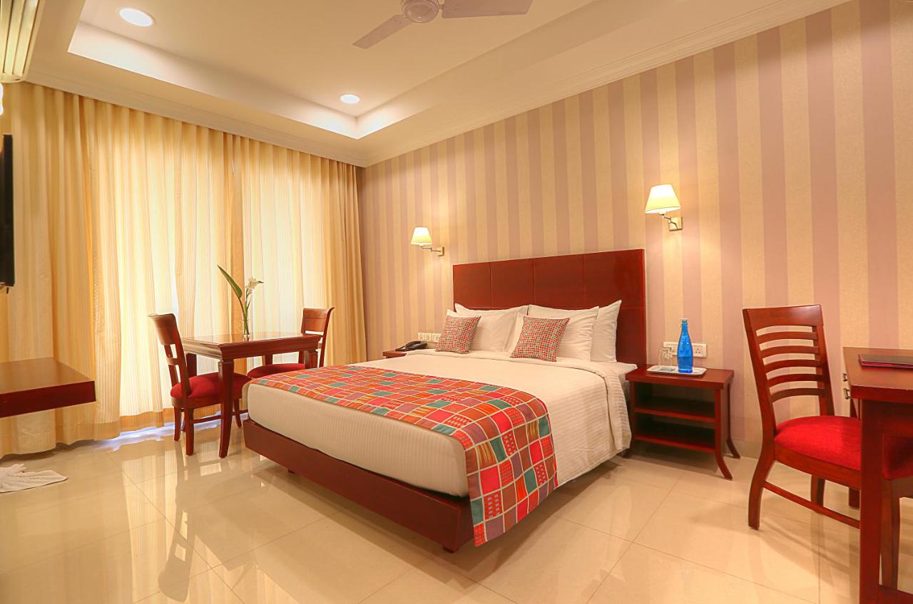 B&B Bengaluru - Lilac Hotel 3rd Block - Bed and Breakfast Bengaluru