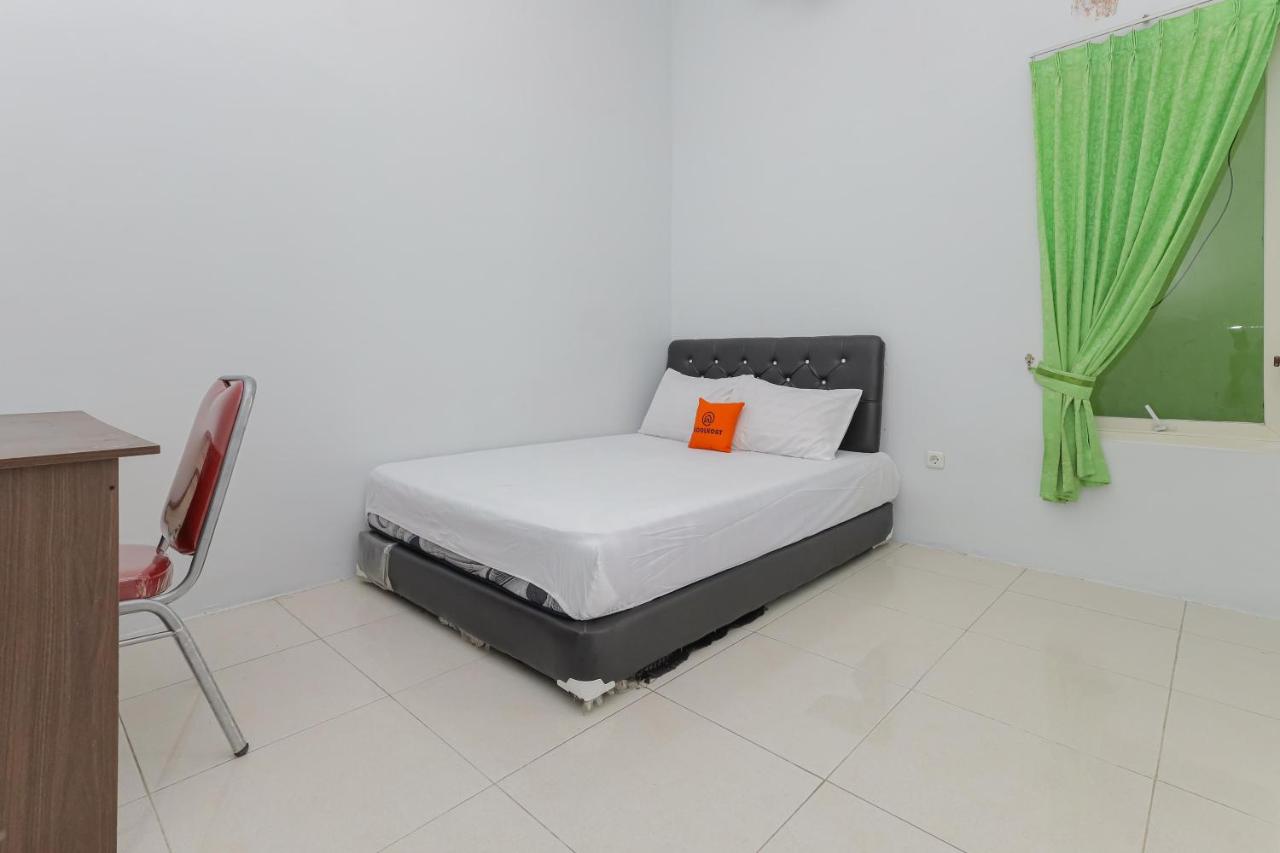 B&B Sidoarjo - KoolKost Syariah near Alun Alun Sidoarjo - Bed and Breakfast Sidoarjo