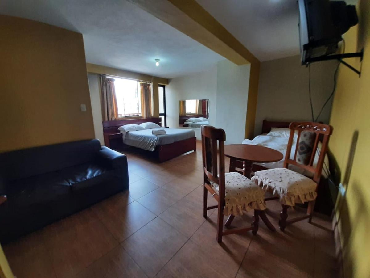 Camera Doppia con Letti Singoli con Bagno Privato 