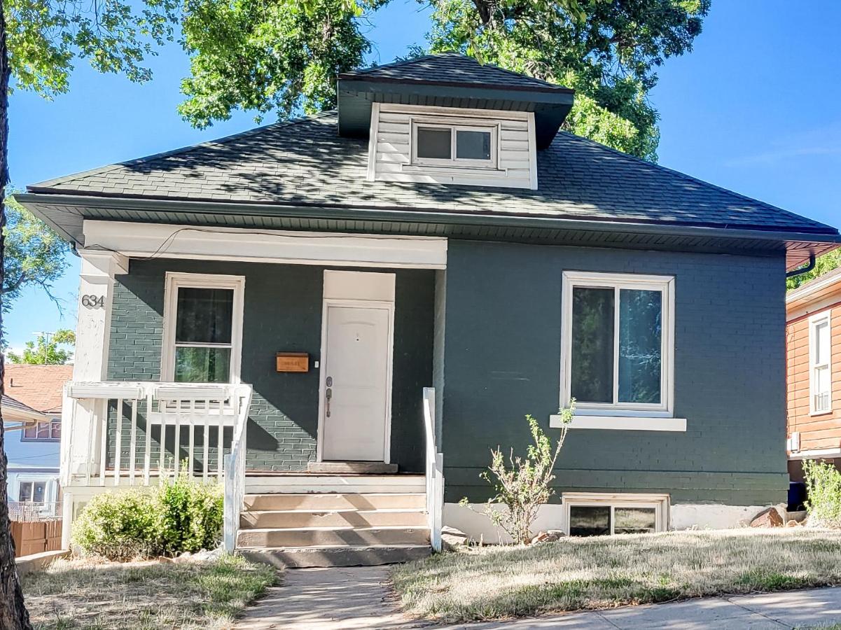 Vacation Home Minutes From Downtown, Great For Families - Chambres d’hôtes
