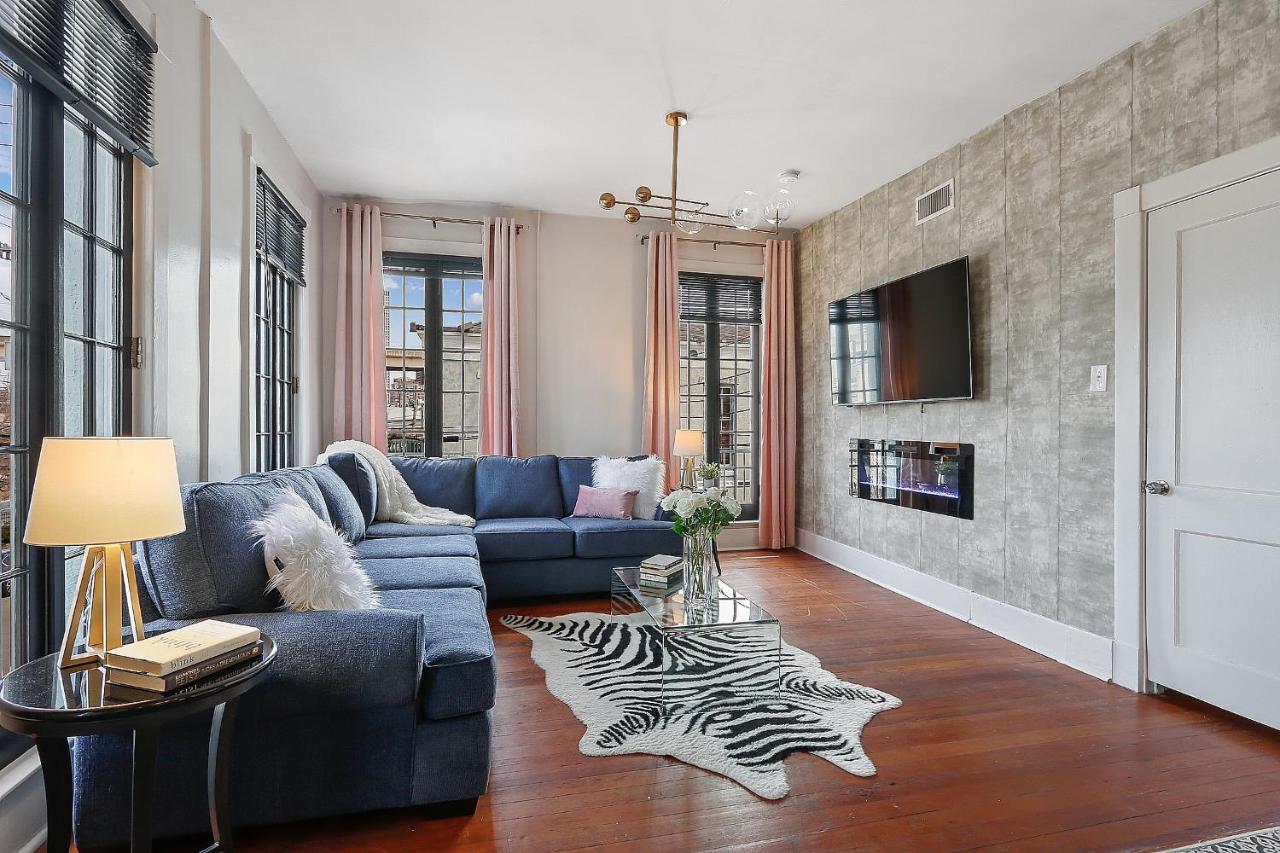 St Charles-Mardi Gras 6BD Home - B&B