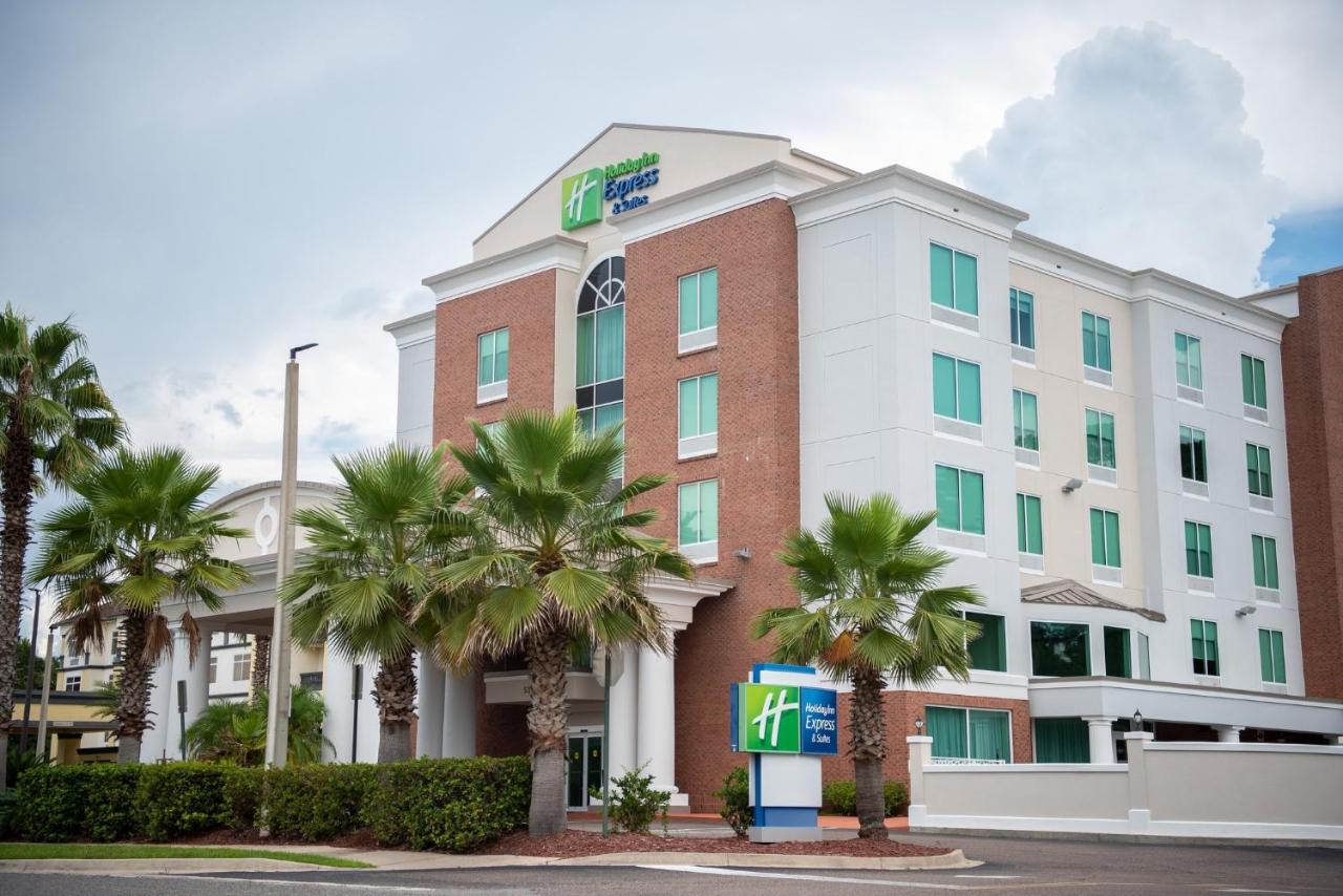 B&B Jacksonville - Holiday Inn Express Hotel & Suites Chaffee - Jacksonville West, an IHG Hotel - Bed and Breakfast Jacksonville