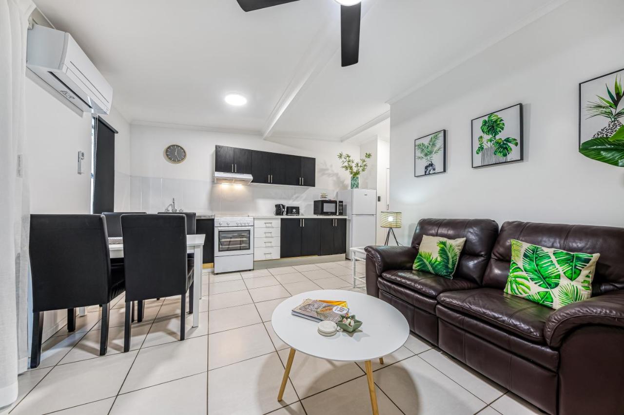 One-Bedroom Apartment with Balcony