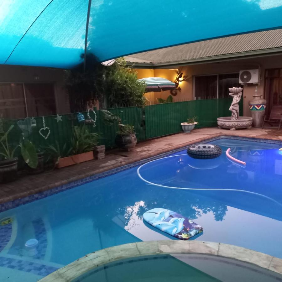 Schweizer Guesthouse - B&B Schweizer-Reneke