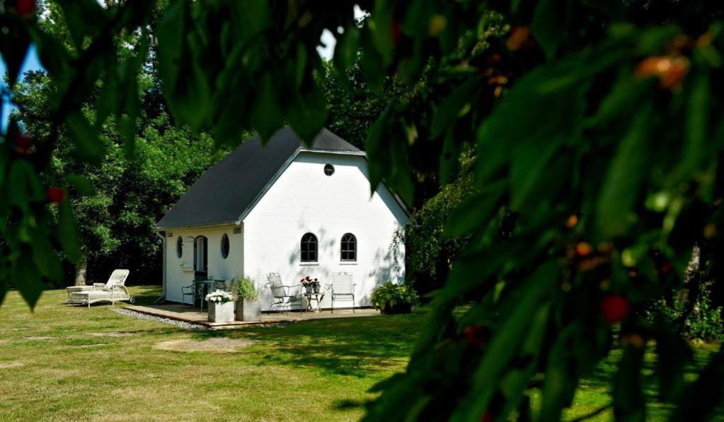 Deluxe Bungalow with Garden View