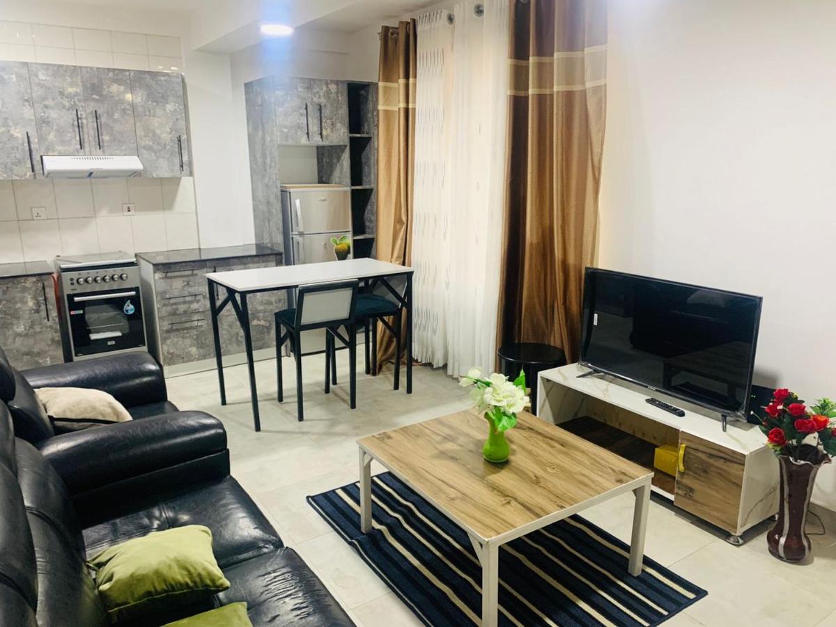 B&B Kigali - Exquisite Apartments- 1Bedroom with nice view of Kigali City, Playground for kids, Close to Amusement Park - Bed and Breakfast Kigali