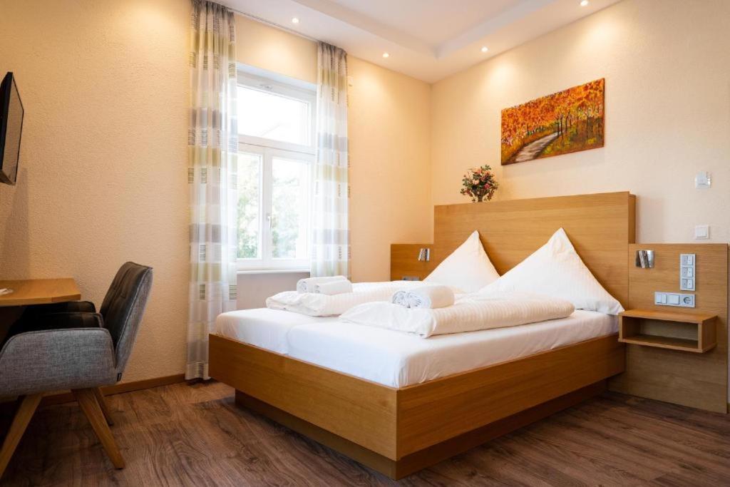 B&B Leimen - Zur Krone Leimen - Bed and Breakfast Leimen