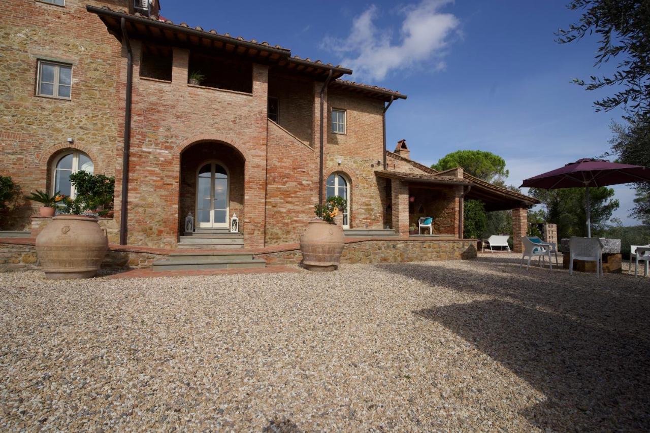 VILLA LARINO Luxury villa in Tuscany with breathtaking view - Bed and Breakfast Forcoli
