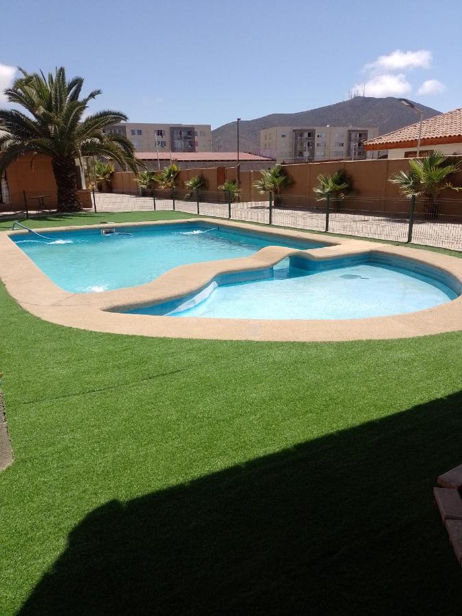 Cabañas con piscina donde Thomas - B&B
