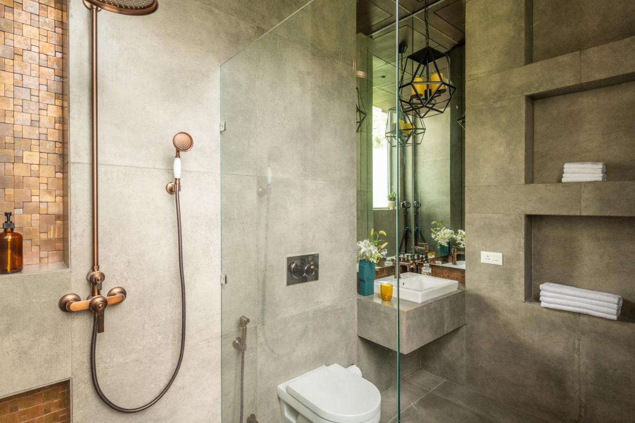 LaMacedo | Contemporary Home | Pvt Garden w/ Pool