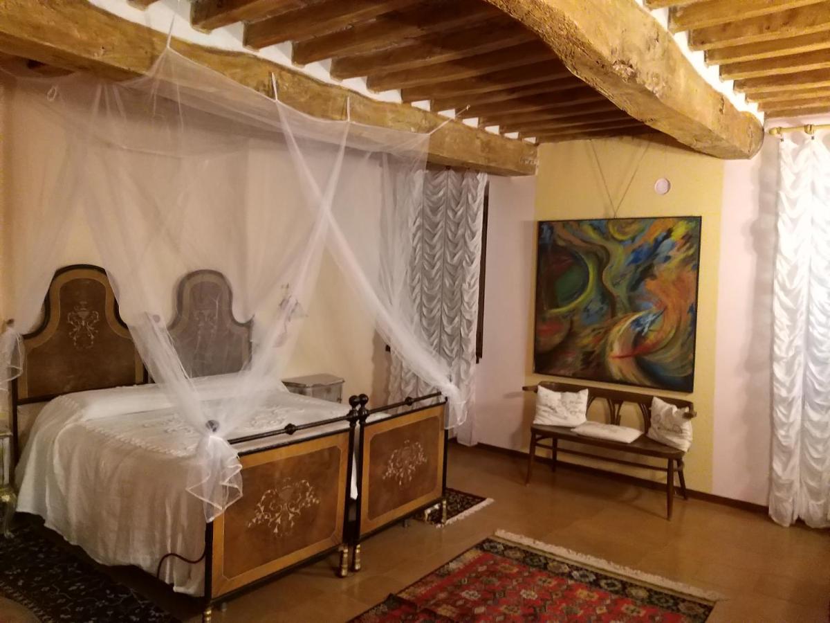 Double Room with Private External Bathroom