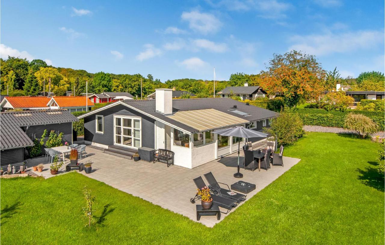 B&B Haderslev - Awesome Home In Haderslev With Kitchen - Bed and Breakfast Haderslev