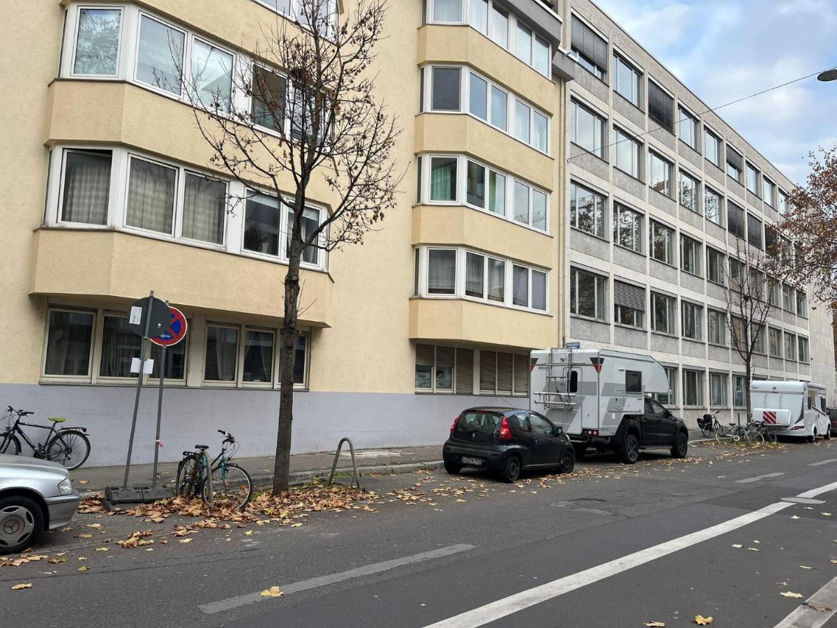 ☆WOW! Stylish Studio in Centre Near University☆ - Chambres d’hôtes