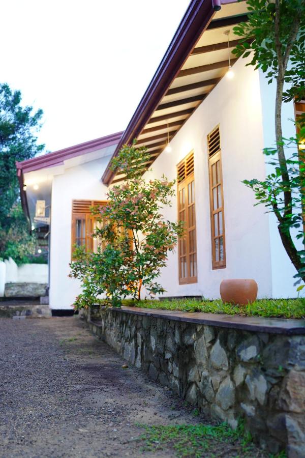 Blue Ocean - Private Villa 03 BR - Ferienwohnung Tangalla