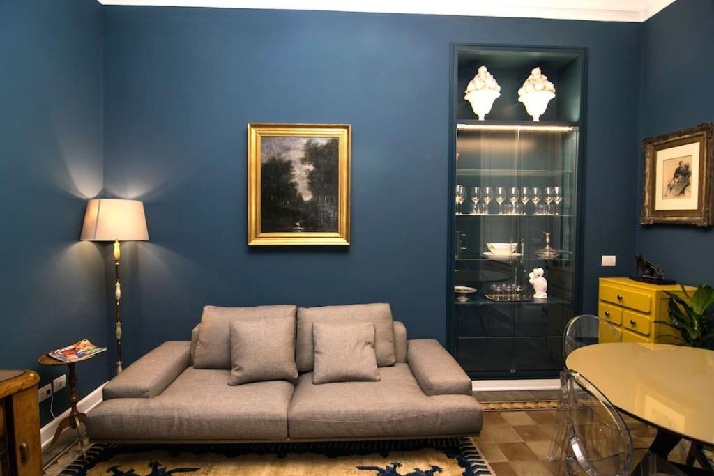 Elegant liberty apartment in the heart of Milan - B&B
