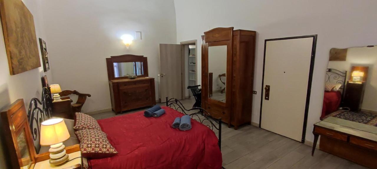 Very central apartment, by shops, bars, restaurants - B&B Bari