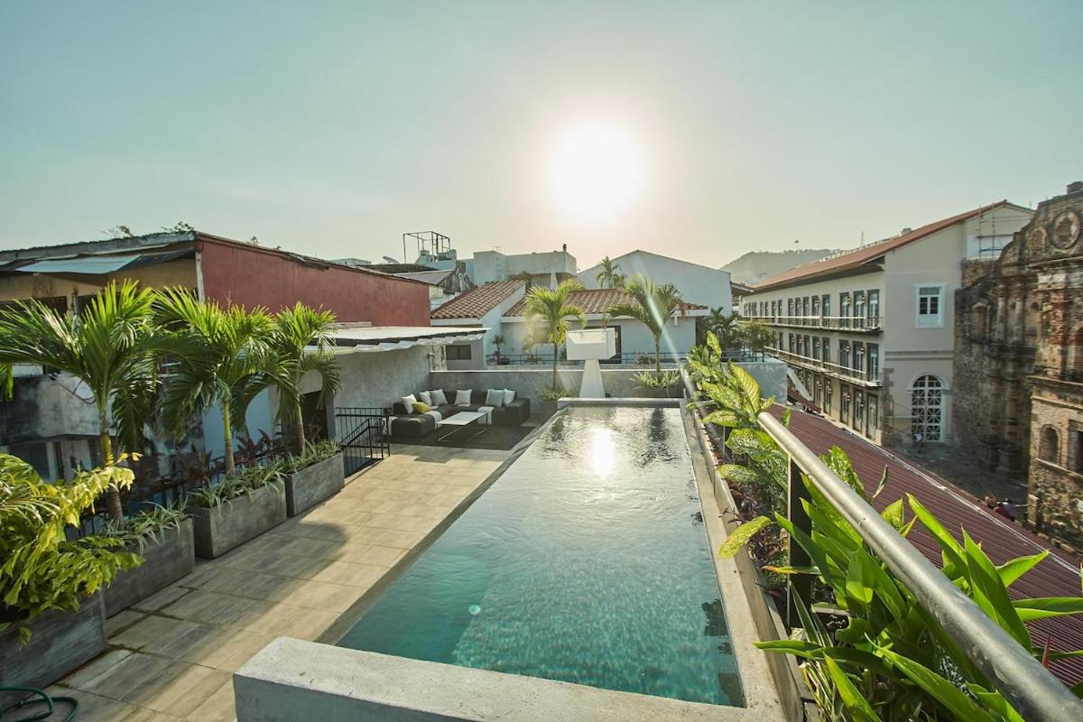 AmazINN Places Rooftop and Design Pool IV - B&B