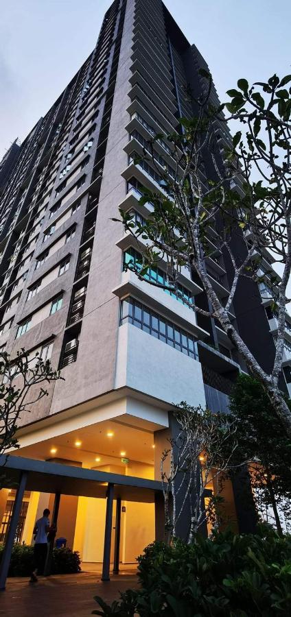 Oasisstay 4 Bedrooms Apartment With Studio at Bangi Sentral - B&B