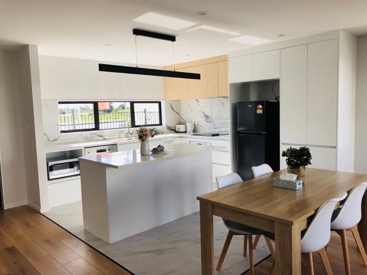 B&B Auckland - Modern & Luxurious Home 3 - Bed and Breakfast Auckland