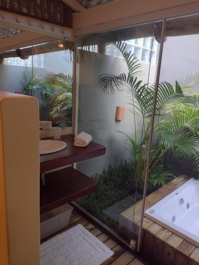 Chambre Lit Queen-Size avec Baignoire Spa