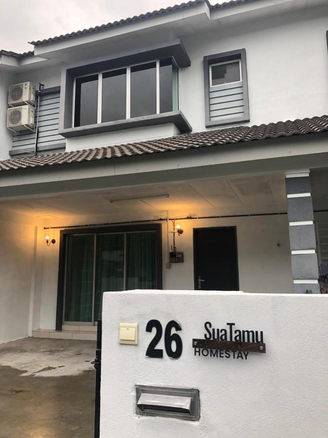 SuaTamu Homestay One Aircond - Bed and Breakfast