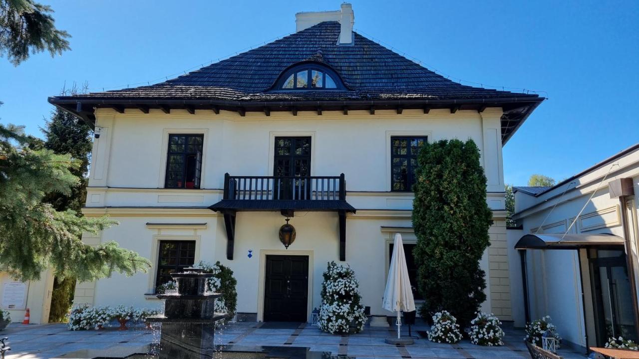 Dwór Anna - B&B Ciecierzyn