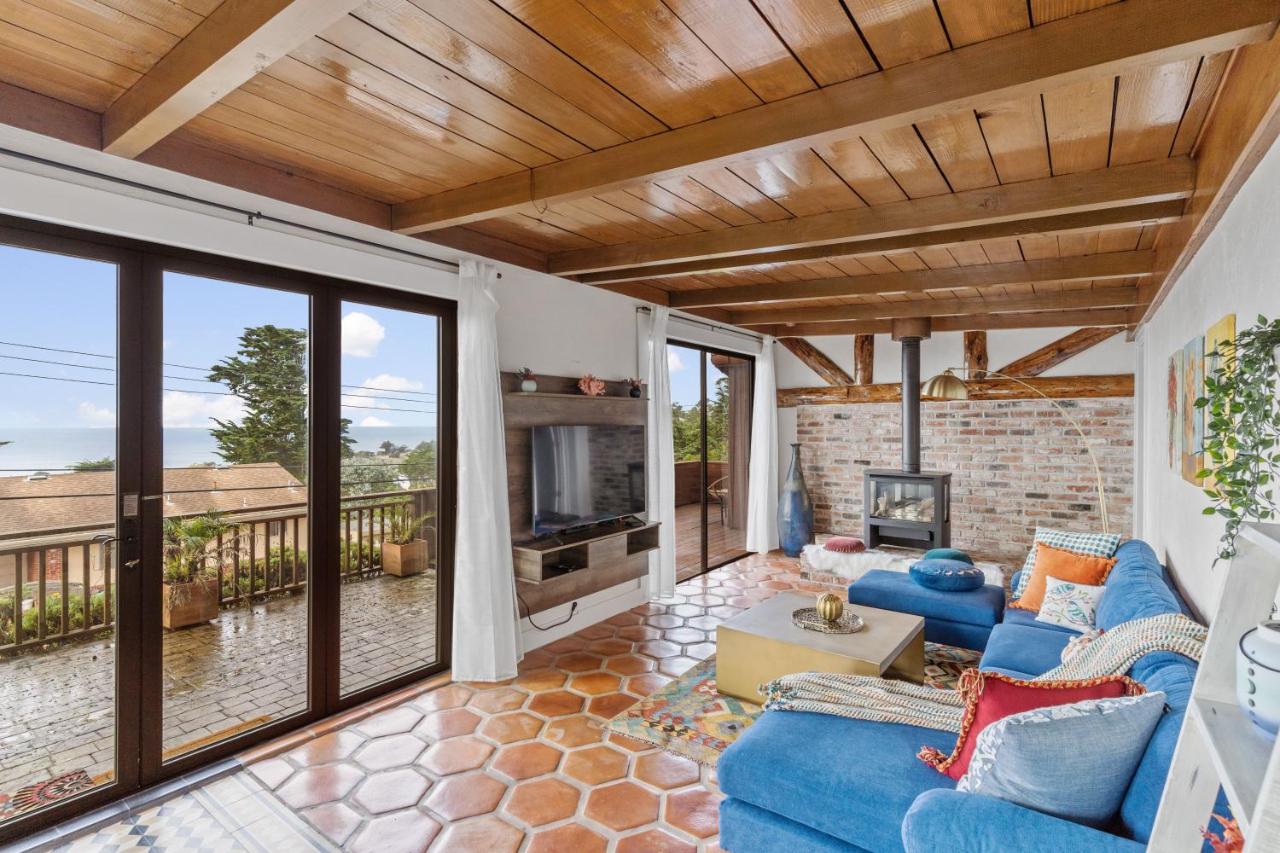 B&B Pacifica - @ Marbella Lane - 3BR Home w/sweeping ocean views! - Bed and Breakfast Pacifica