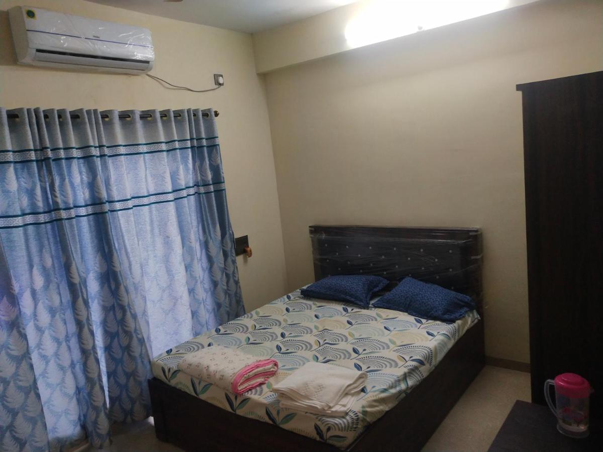 Chambre Lit Queen-Size avec Balcon