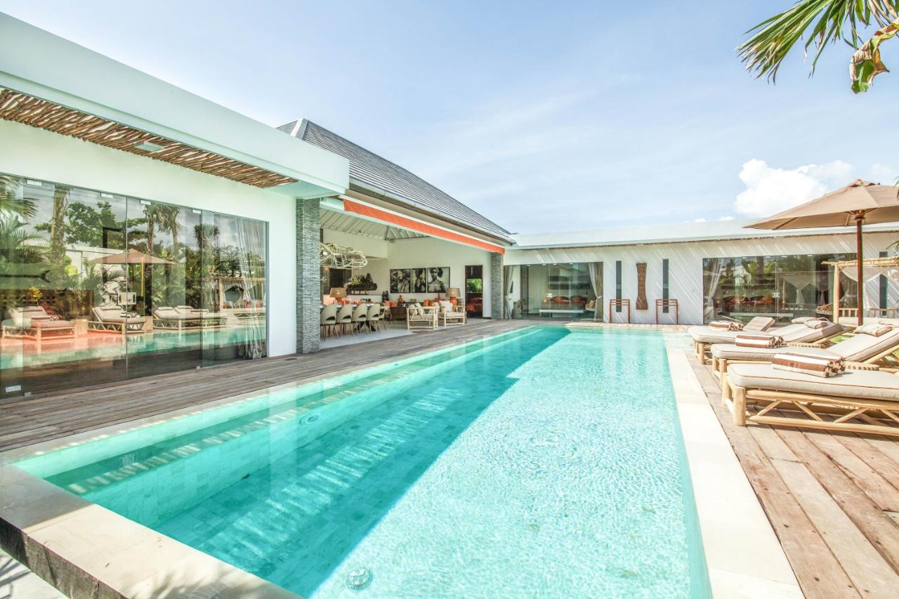Dreamy 5br Haven, 200m To Berawa's Blissful Beach - B&B