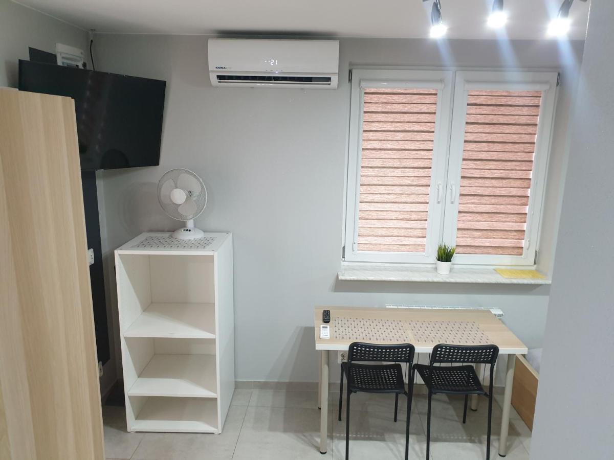 Twin Room with Private Bathroom