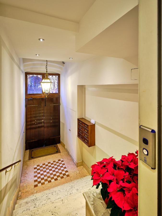 ApartmentsArena - Residenza Degli Scaligeri - Piazza Erbe - B&B Verona