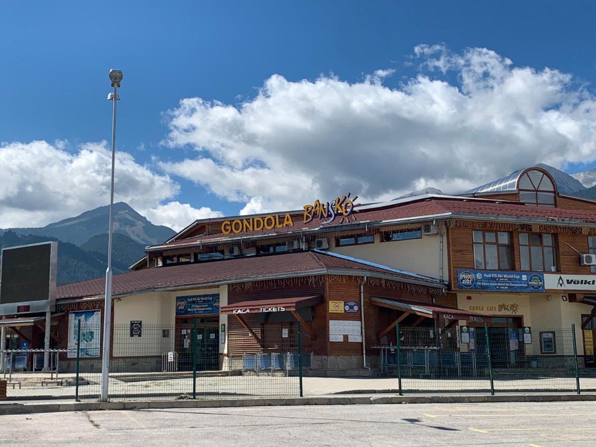 Bansko Ski to Door Apartment - B&B
