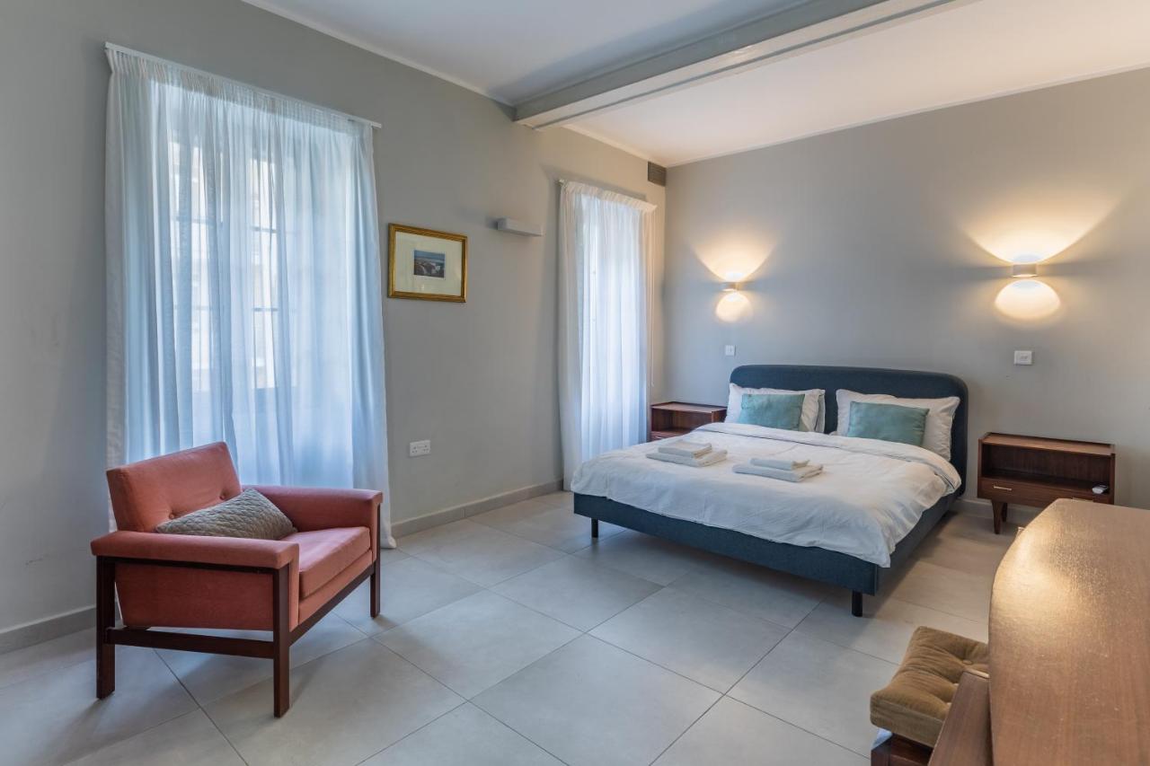 Stylish Retro Suites - B&B Floriana