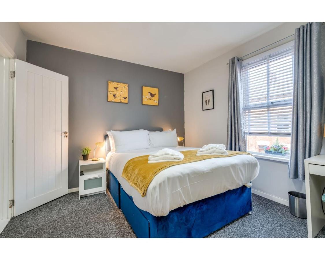 One-Bedroom Family Apartment