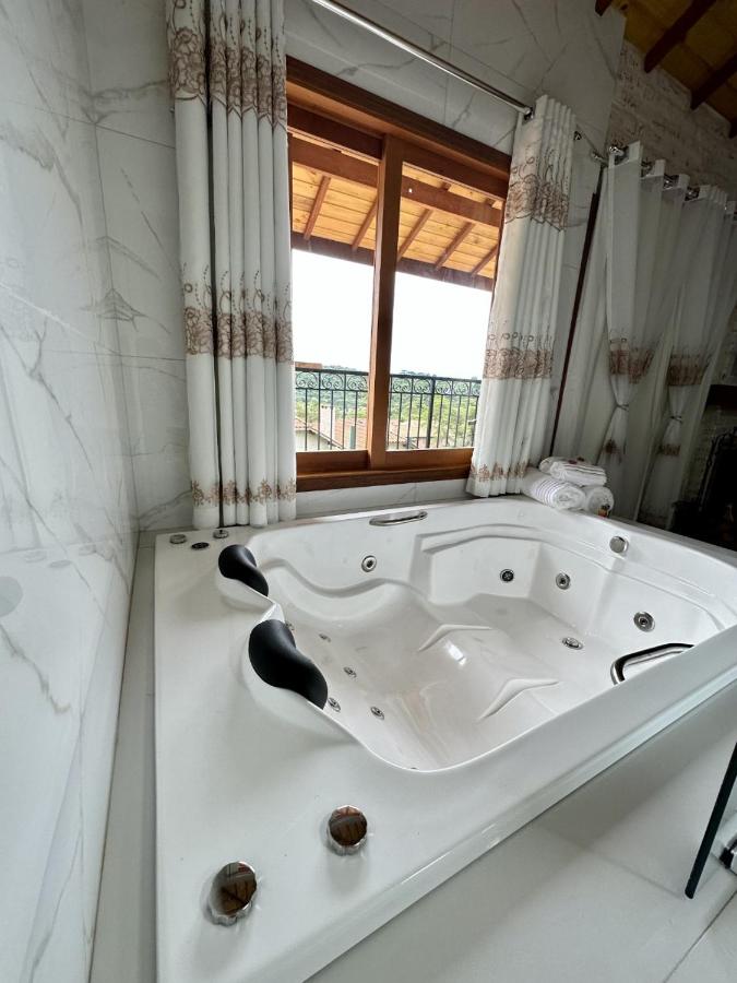 Superior Chalet