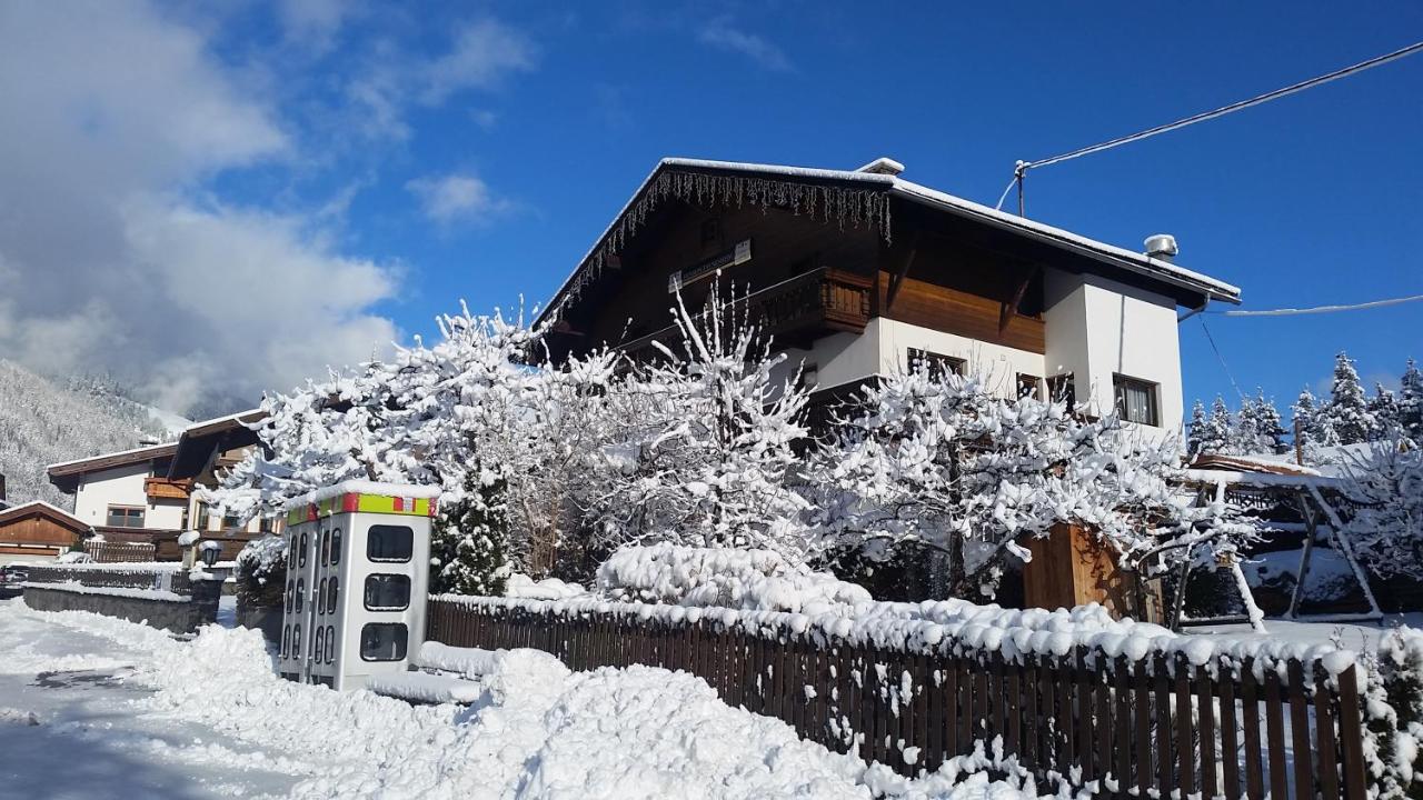 Alpensport Appartement Stubai - Tannenheim - B&B Neustift im Stubaital