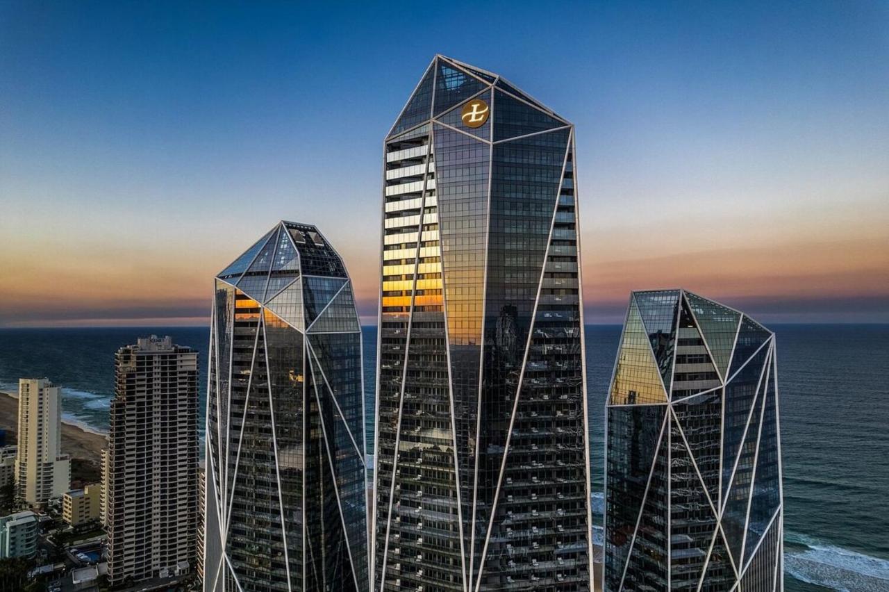 Jewel Broadbeach Luxury Apartment - CoastHM - B&B