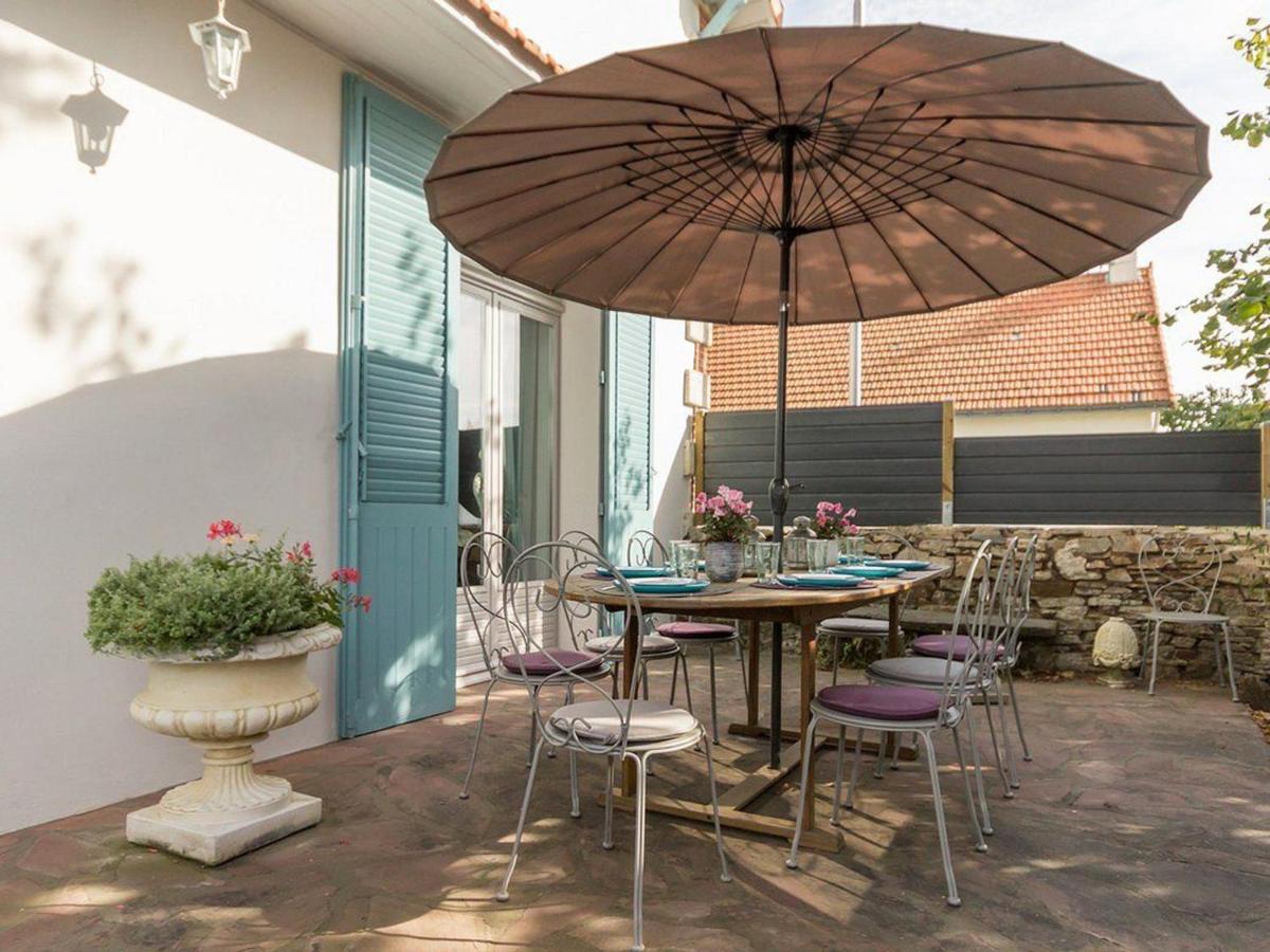 Maison de Charme avec Jardin, Vélos et Jeux pour Enfants à Bouvron - FR-1-306-838 - Chambres d'hôtes Bouvron