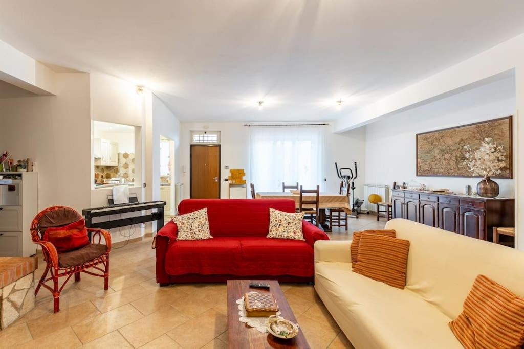 Appartamento indipendente ampia metratura - Ferienwohnung