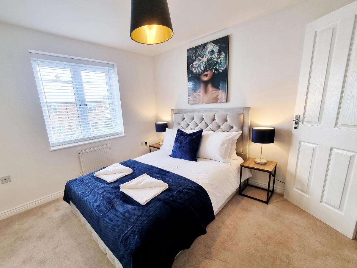 B&B Cambridge - Modern & Spacious 3 bedrooms and 2 bathrooms Home, Free Parking! - Bed and Breakfast Cambridge