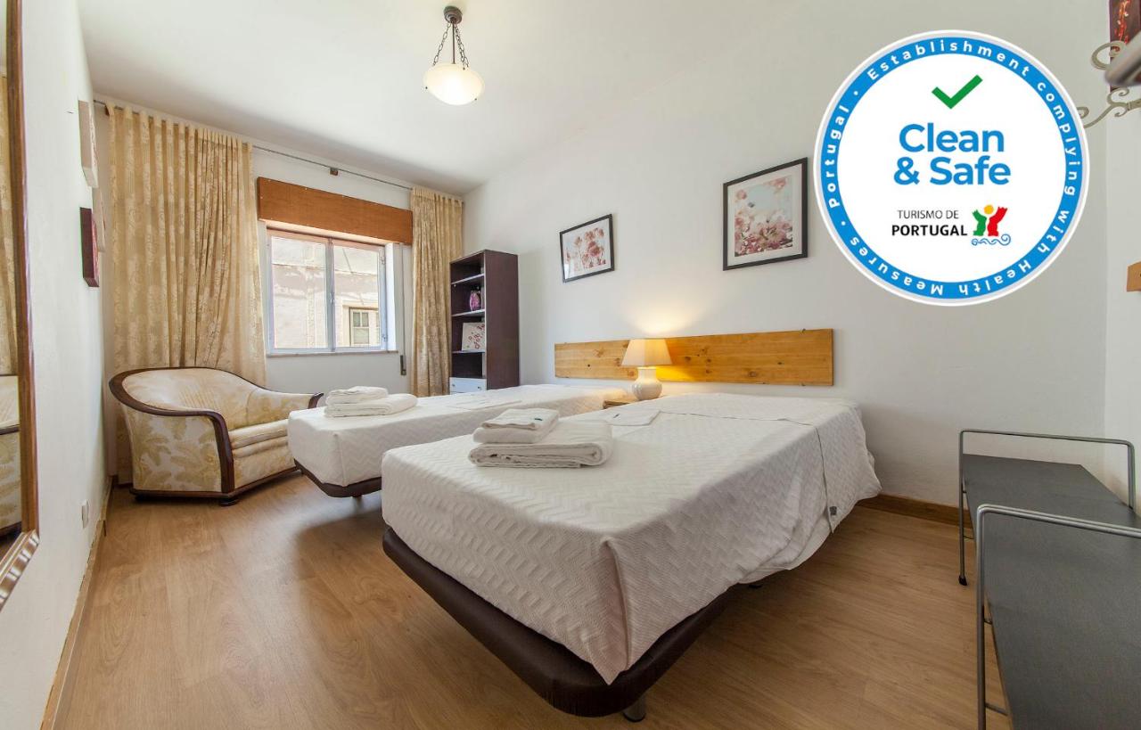 Zweibettzimmer mit Gemeinschaftsbad