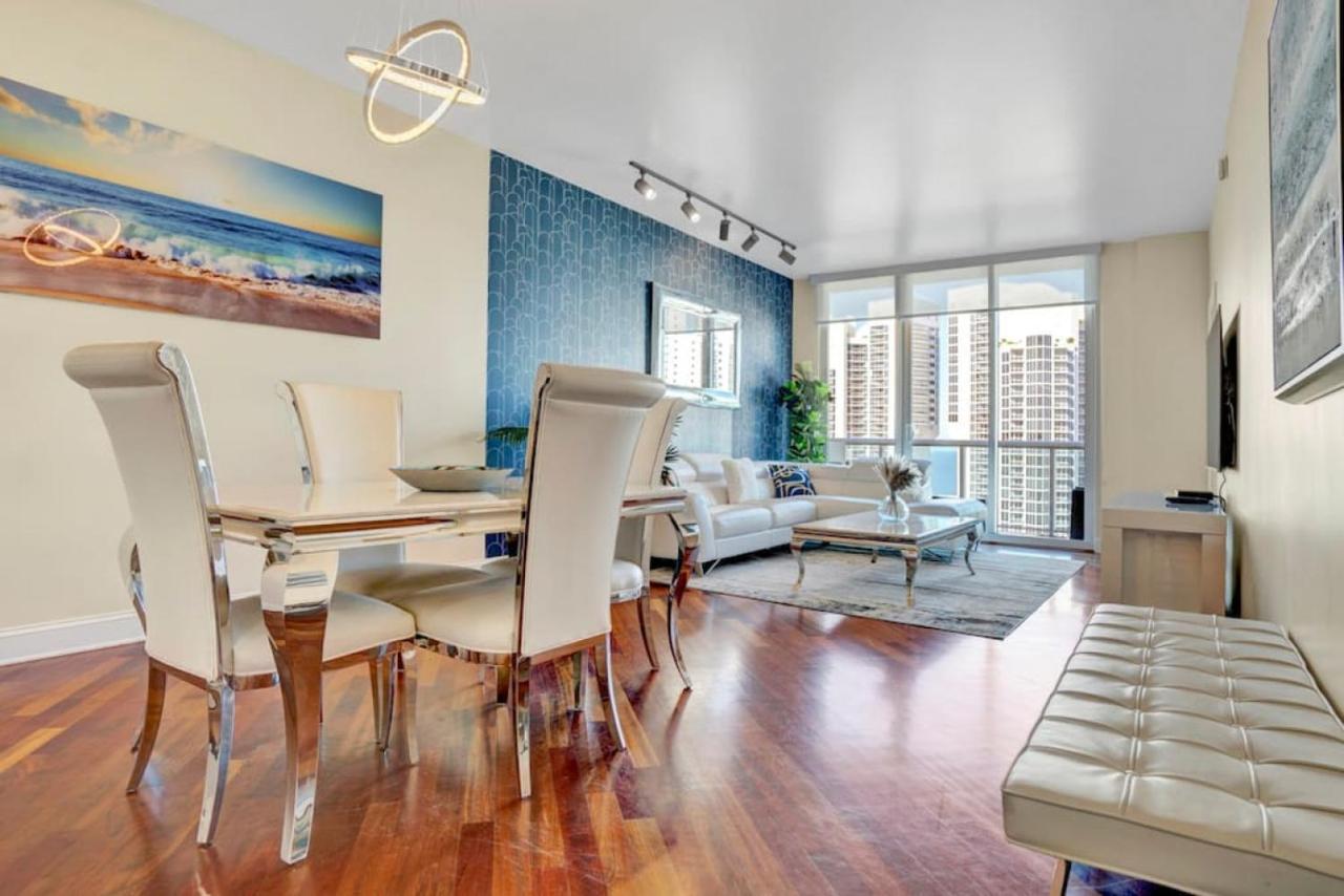 Lux 2BR Condo in Ocean Reserve with Pools and Tennis Courts - Ferienwohnung Miami Beach