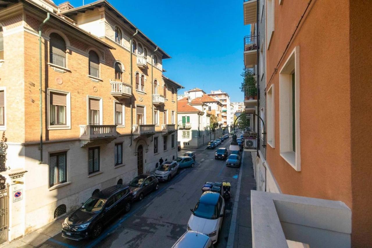 New! Cit Turin Elegant Apt with Parking - Ferienwohnung Turin